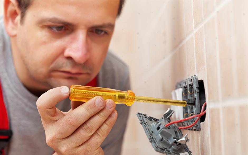électricien dans le bâtiment Cergy